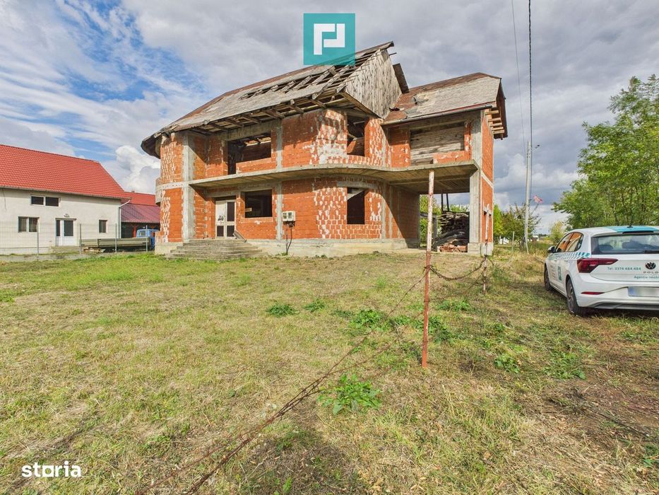 Casă la roşu S+P+1 în Bodrogu Nou
