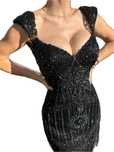 Rochie neagra de seara cu cristale de inchiriat
