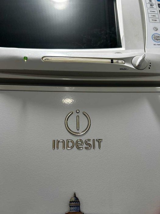 Холодильник в хорошем состоянии