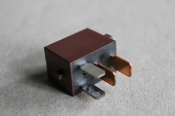 Releu OEM Honda original pompa injectie, aprindere, bobina inductie