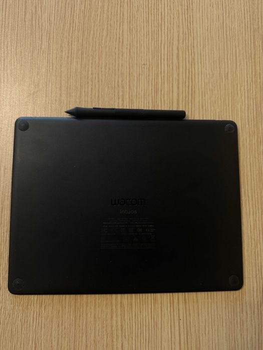 Wacom Intuos M (CTL-6100WL)