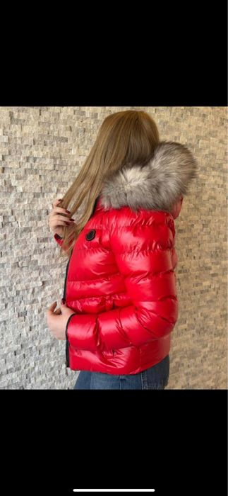 Якета с естествен косъм.