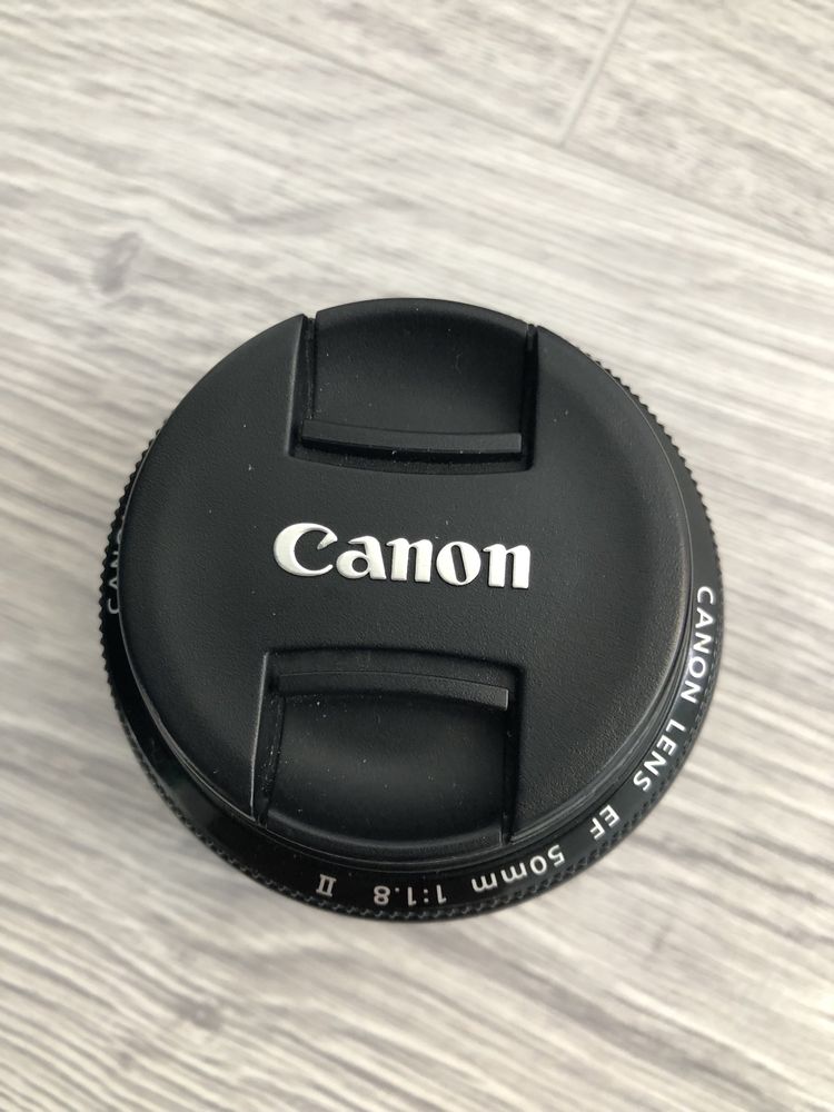 Vand aparat Canon 5D cu toate cele necesare