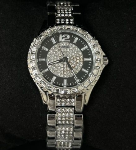 Часы женские Новые