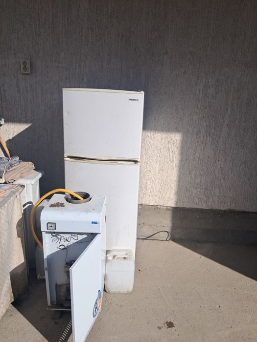 Холодильник самсунг отличным состояние