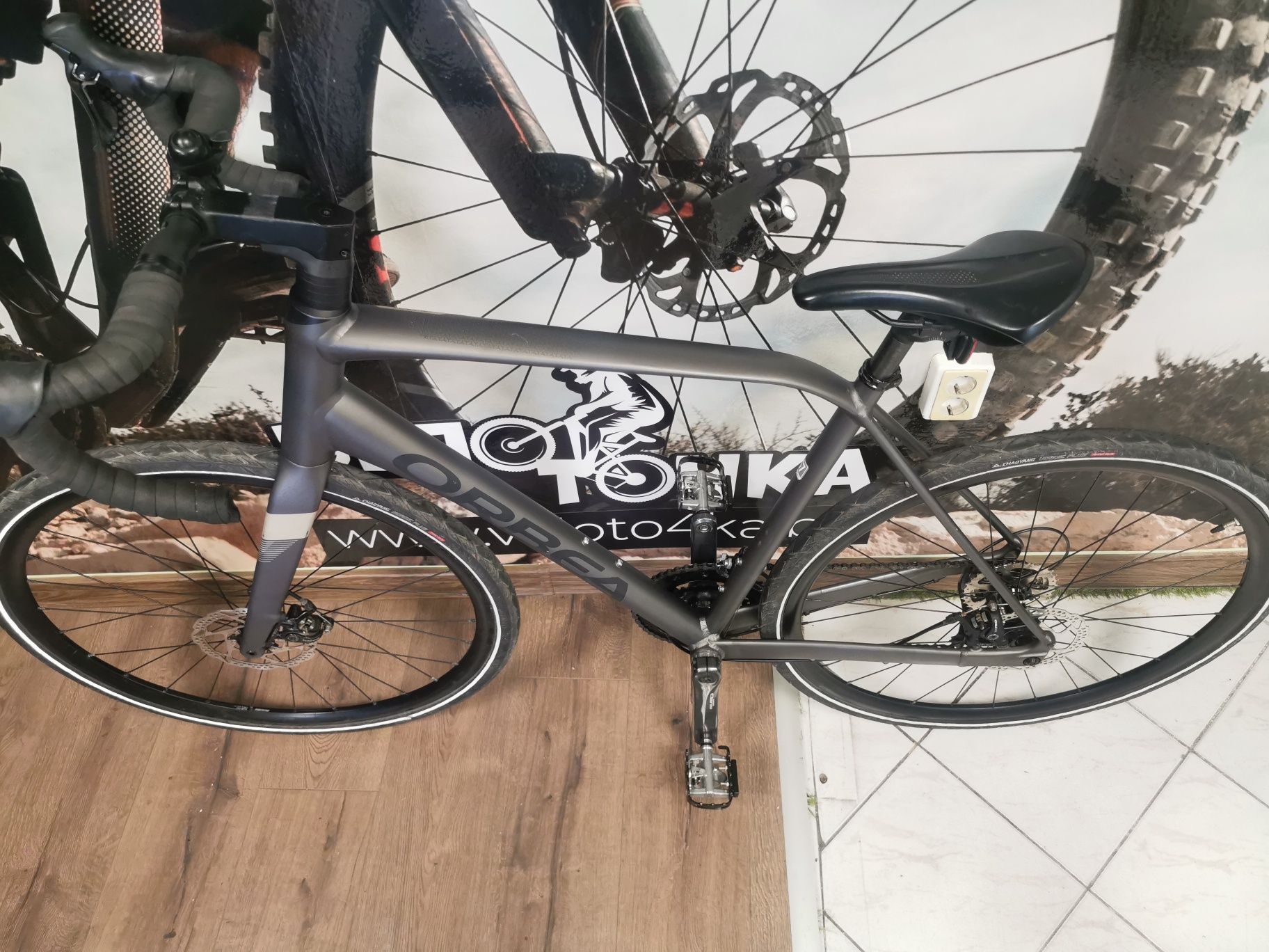 Гравел велосипед Orbea Avant