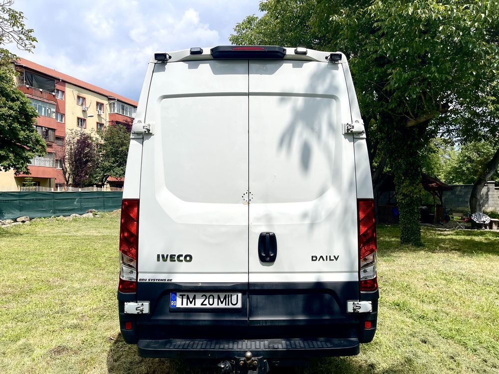 Iveco Daily 2015 – 2.3 Diesel – L3H2 – 235.000 km – Service la zi