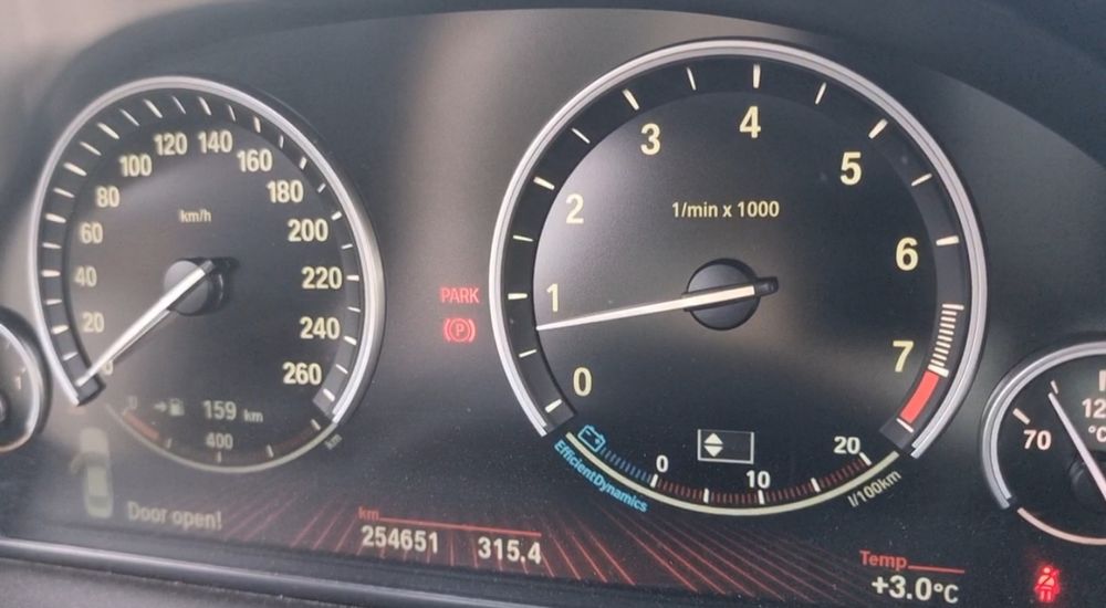 Vand Bmw 528i 245 CP 2012