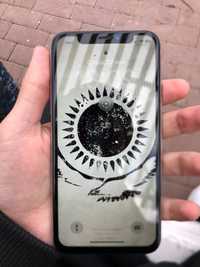 Продаю IPhone xs