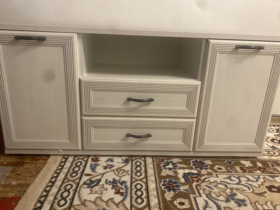 Тумба под телевизор