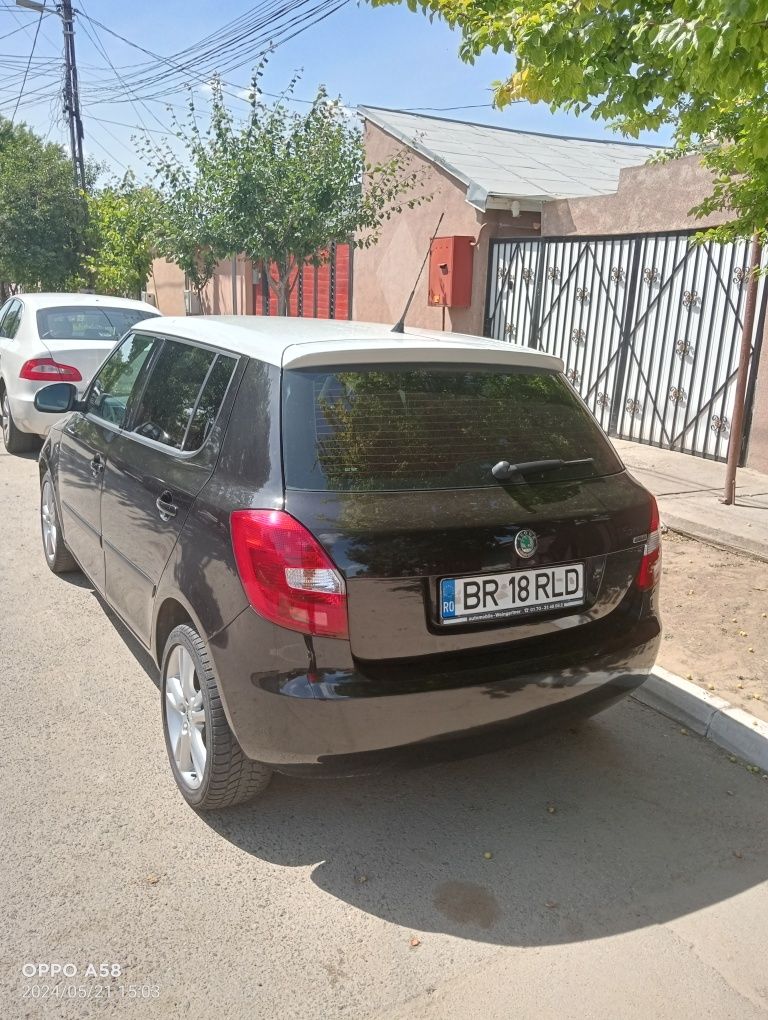 Vând Skoda fabia