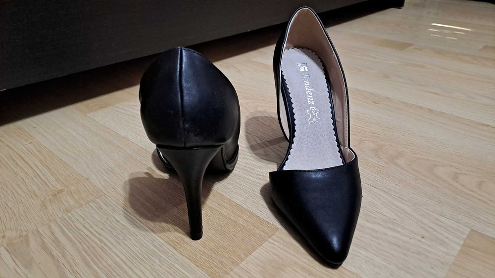 Дамски класически елегантни обувки Tendenz - 36