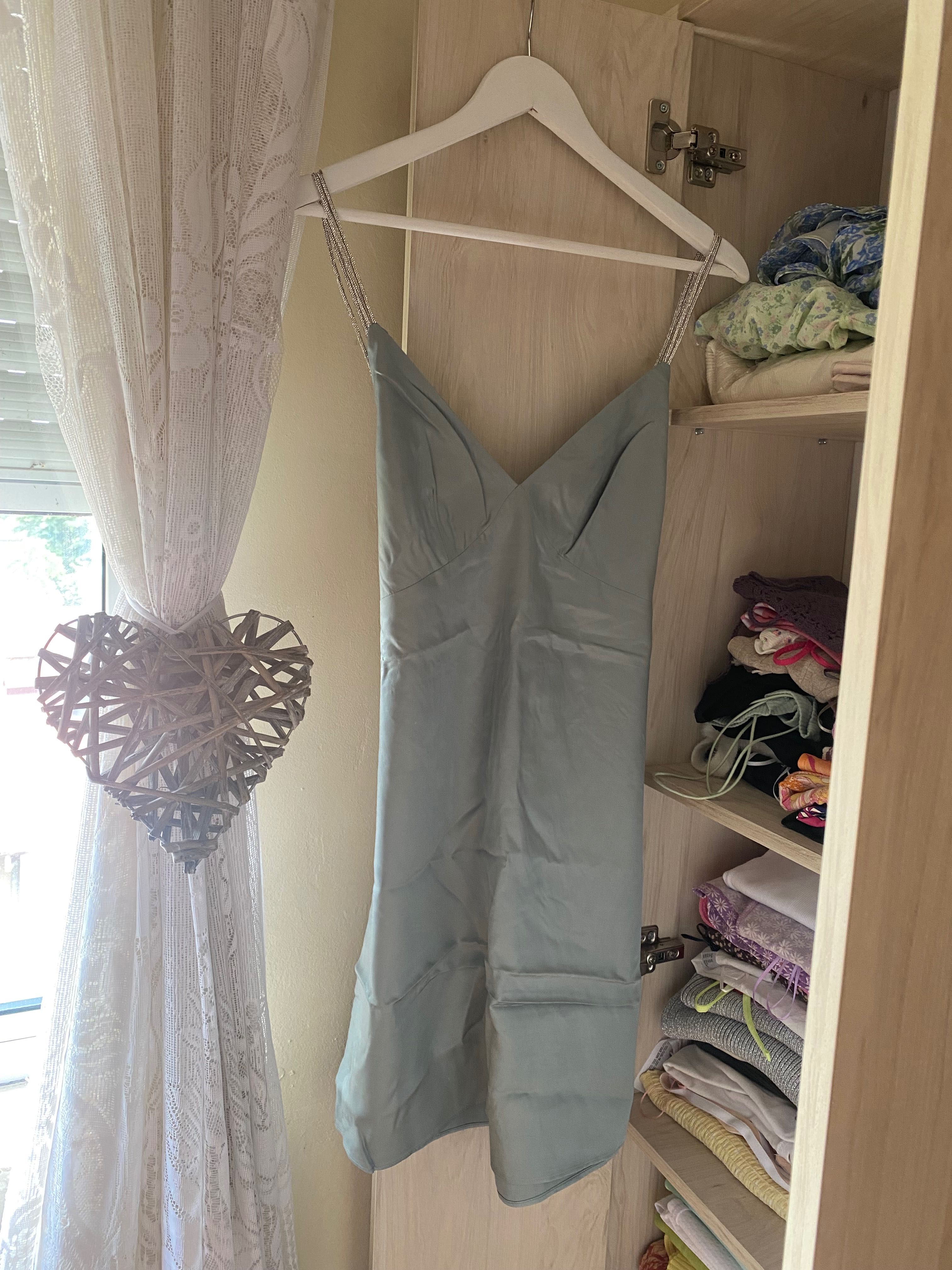 Сатенена рокличка H&M , размер S , с етикет