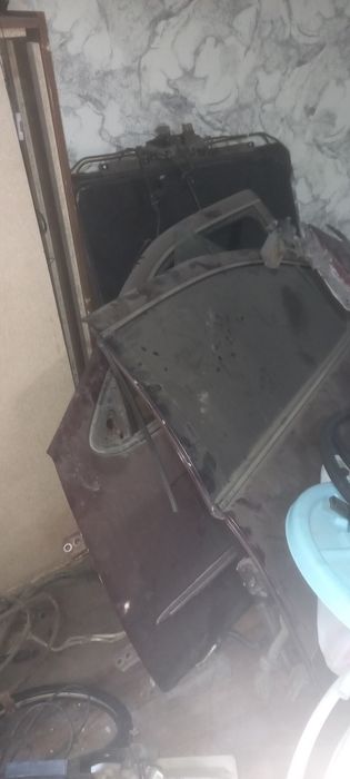 НиссанА33 максима астана запчасти крыло двери левоя сторона