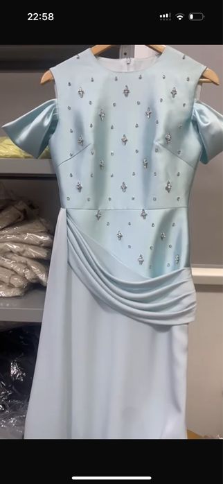 Платье дизайна Malli, сшито на заказ