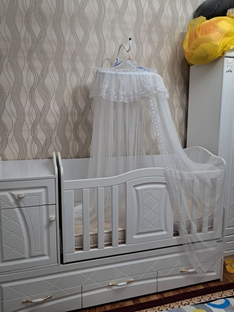 Продаю детскую кровать