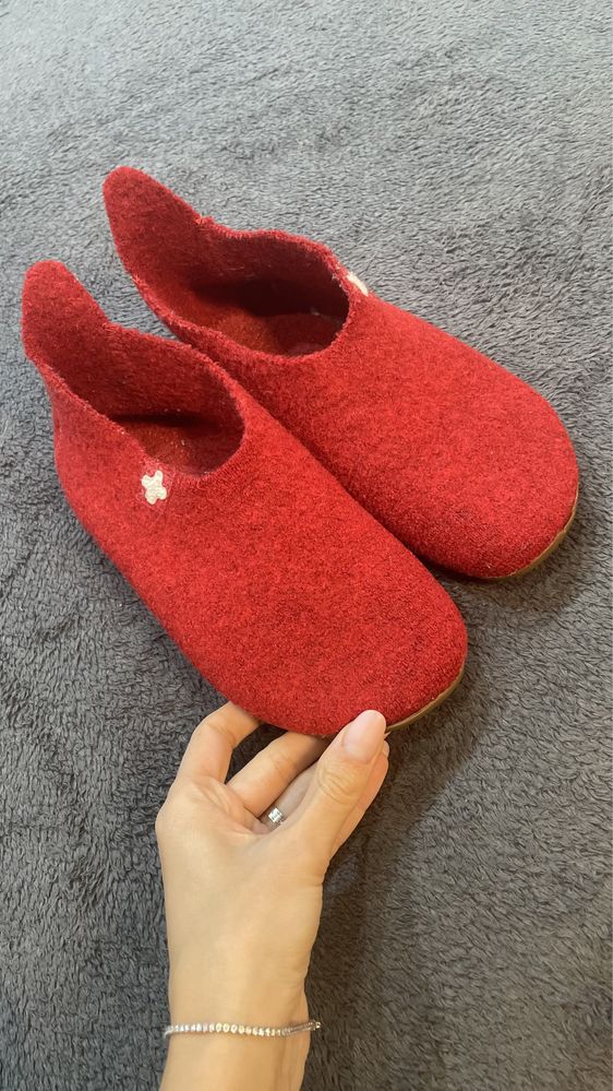 Papuci lana cu 23 cm in interior