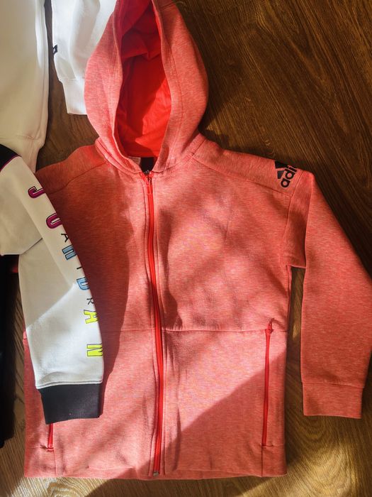 Nike Air Jordan, Adidas, Zara, Okaidi