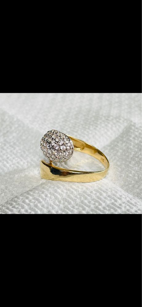 Inel aur 14 k cu zirconii model deosebit nou
