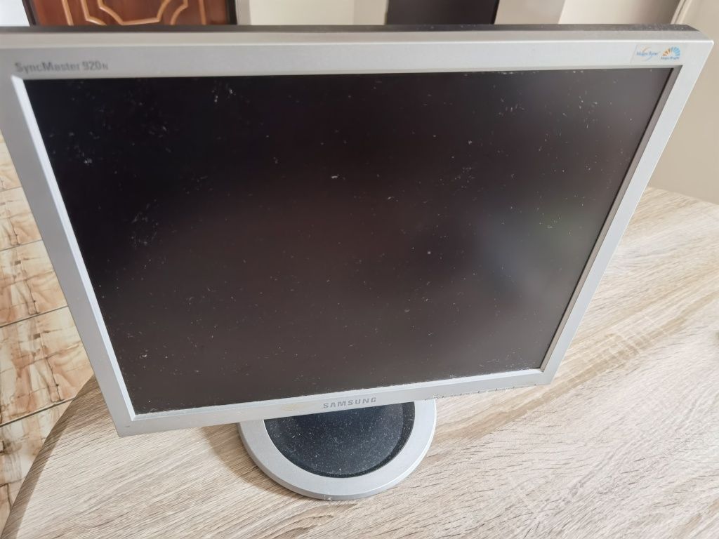 Monitor Samsung 19 inch