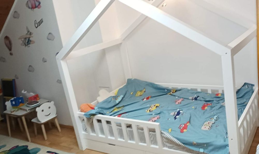 Pat montessori tip casuta! Transport gratuit peste tot in țara!