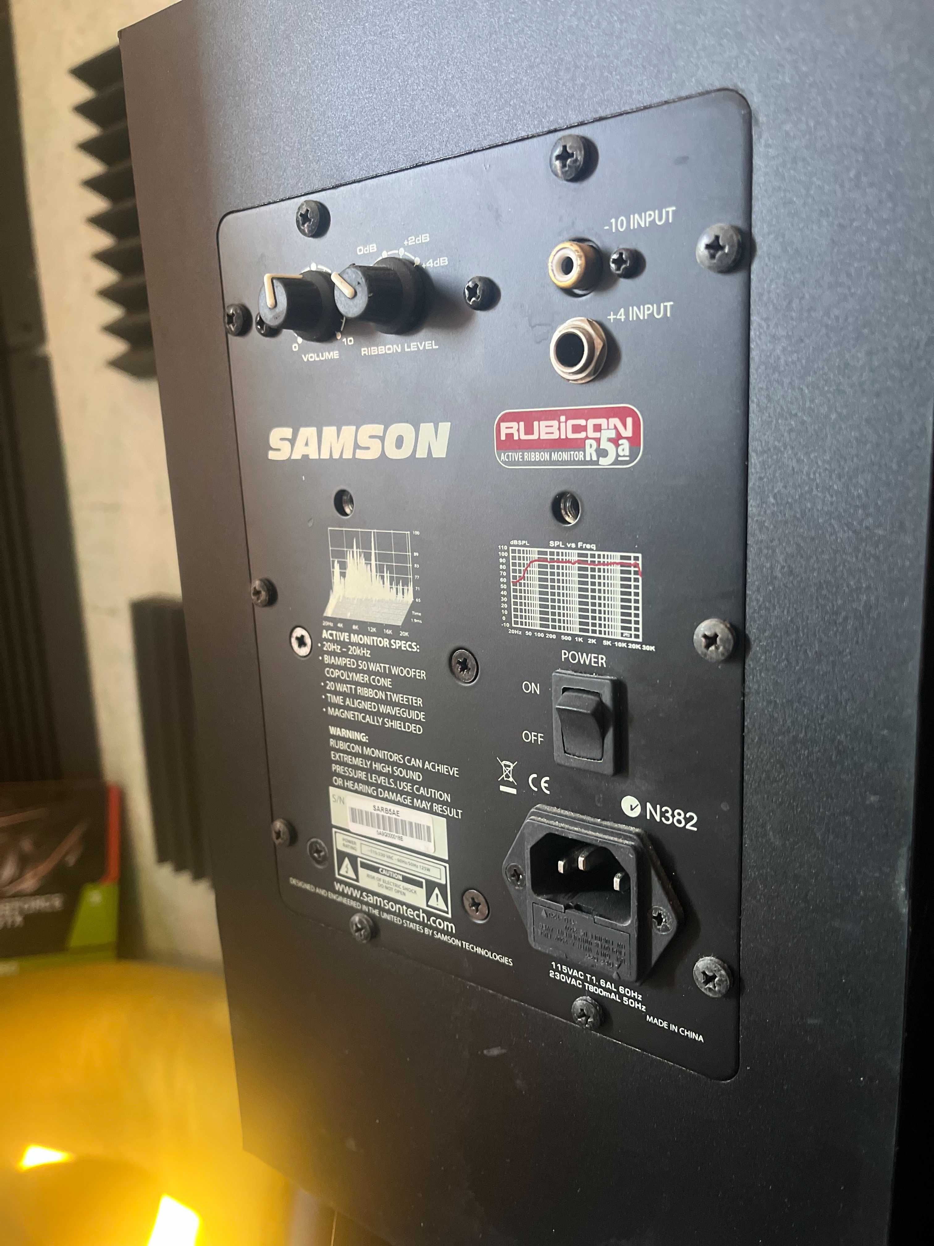 Samson Rubicon R5a Студийни Рибонови Активни Монитори, Монитори колони