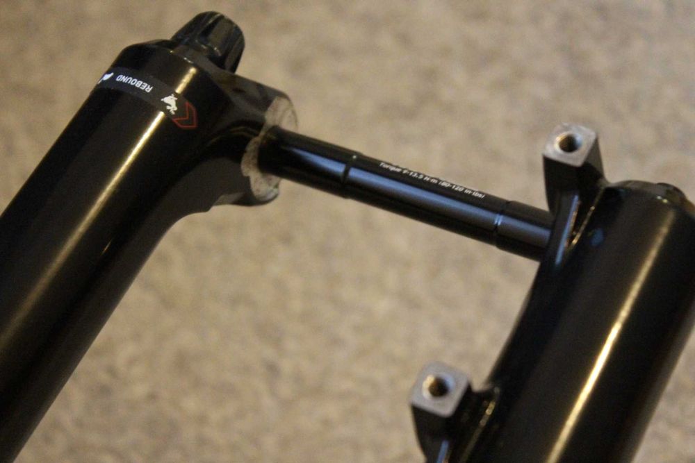 Rock Shox Lyrik Base 29" furca - 150mm - Tapered - 15x110mm Boost