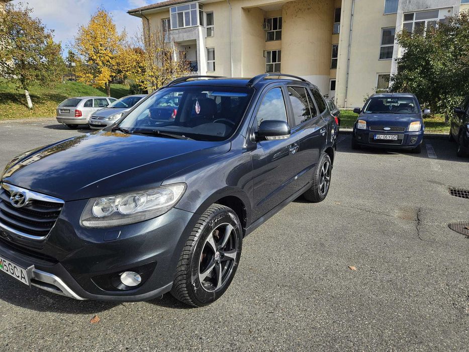 Hyundai Santa Fe 2.2 CRDi 4x4 – 197 CP – 2012 – Super Întreținută