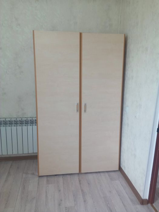 Продам шкаф в хорошем сост