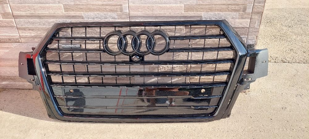 Предна решетка за Q7