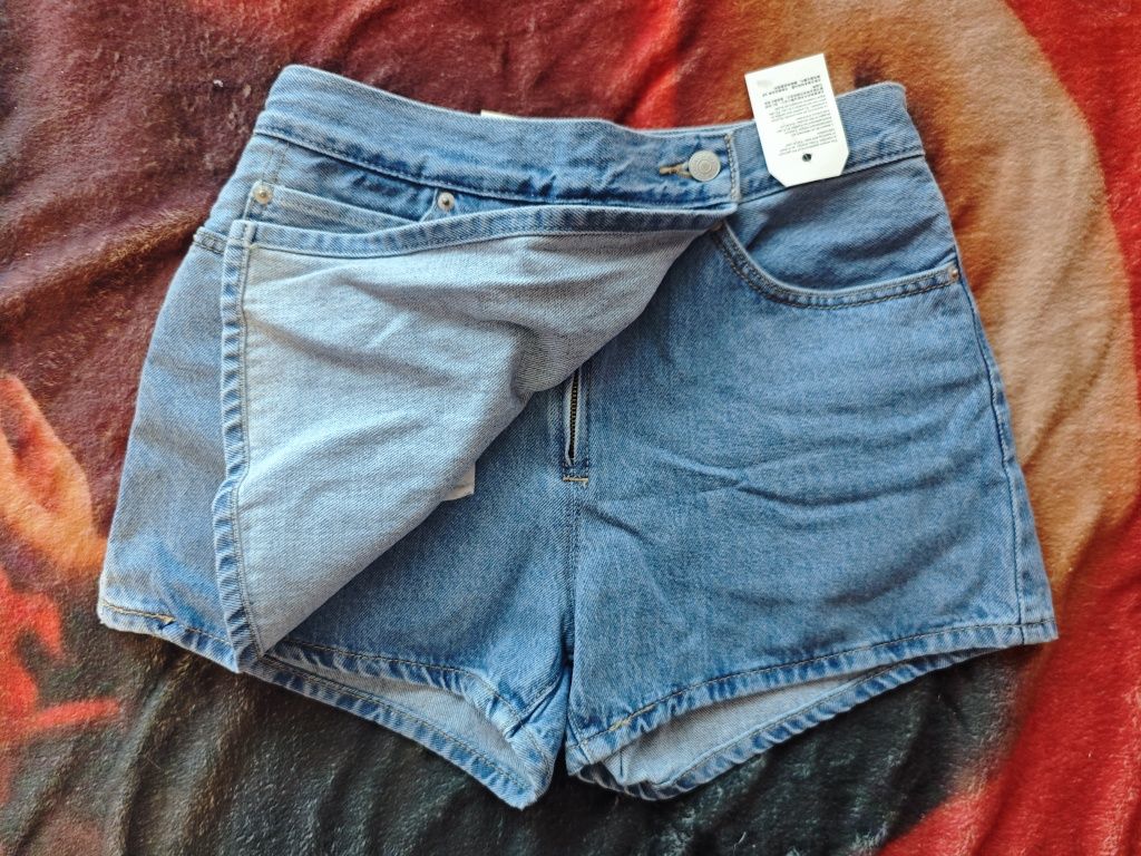 Оригинални Къси дънки/пола на Levi Strauss