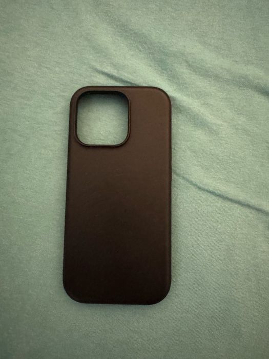 Кожен калъф за iphone 16 pro и 16 Nomad lether