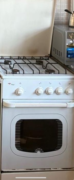 Газ плита с духовкой