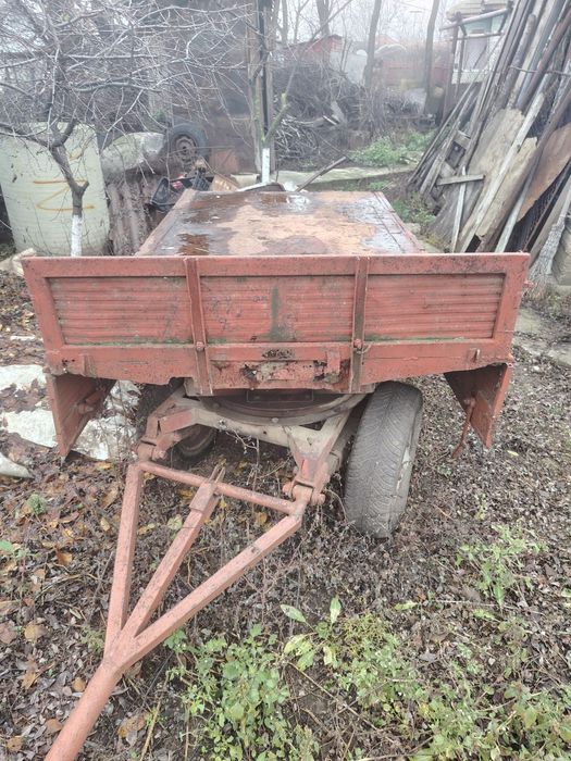 Vand remorca cu 4 roti