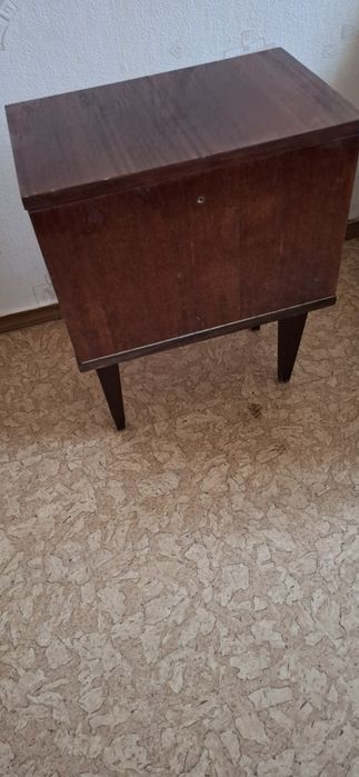 Отдам бесплатно тумбочки