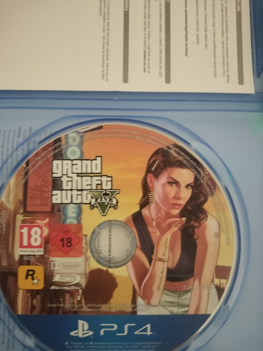 Vând GTA 5 ps4 nou