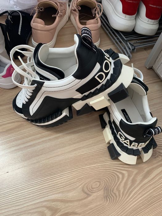 Vând adidași Dolce & Gabbana , m ai multe detali in privat !