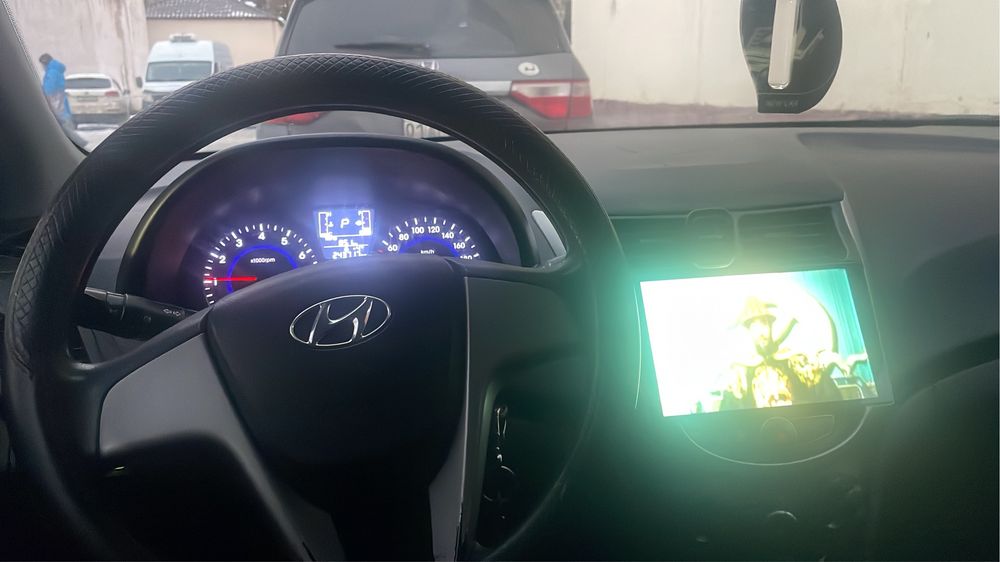 Хюндай соларис. Газ-бензин