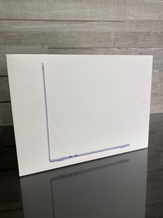 Macbook air 15 m4 chip 16gb/256gb