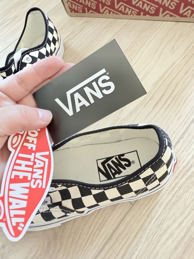 adidasi Vans 34,5 noi