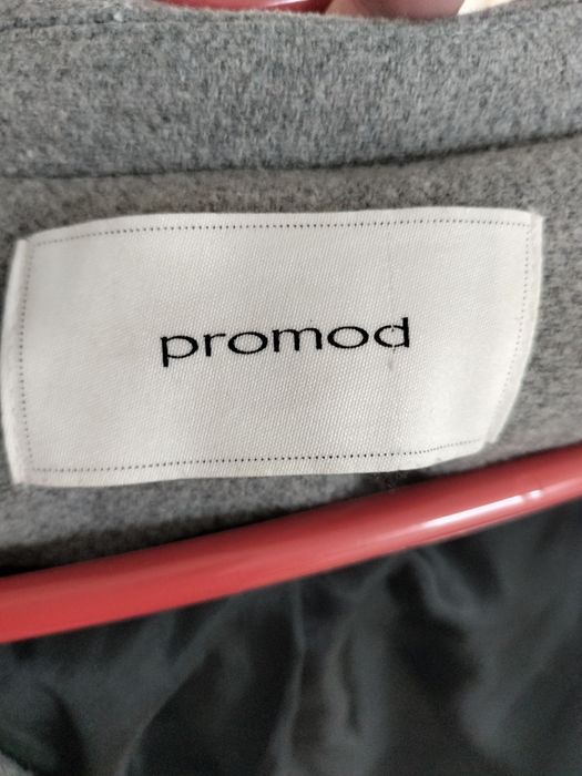 Продам Пальто 10000 т (48 р)