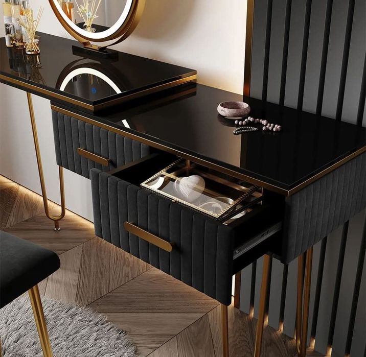 Дамска тоалетка с LED огледало и столче