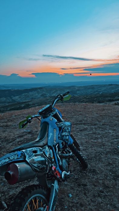 Vind yamaha 450 sau schinb cu atv  sau alt cros