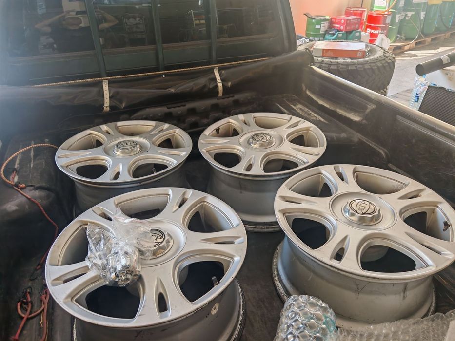 Джанти 18 цола 10J стават за Тойота, Нисан, Мицубиши.