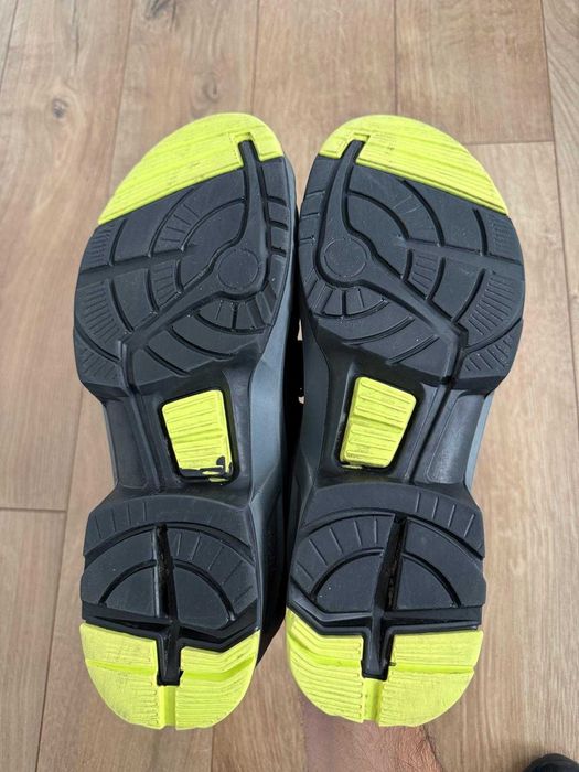 Uvex 44 S1 ESD bocanci sandale bombeu