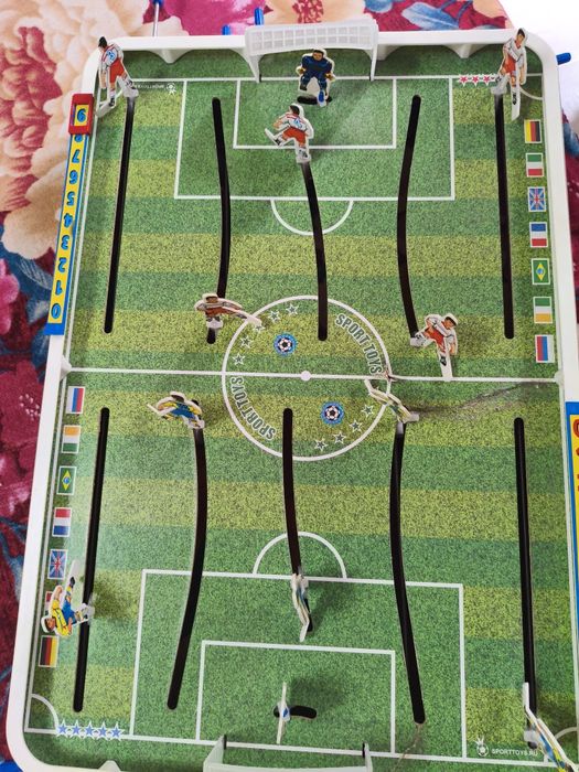 Бесплатно отдам есть дефекты играть можно