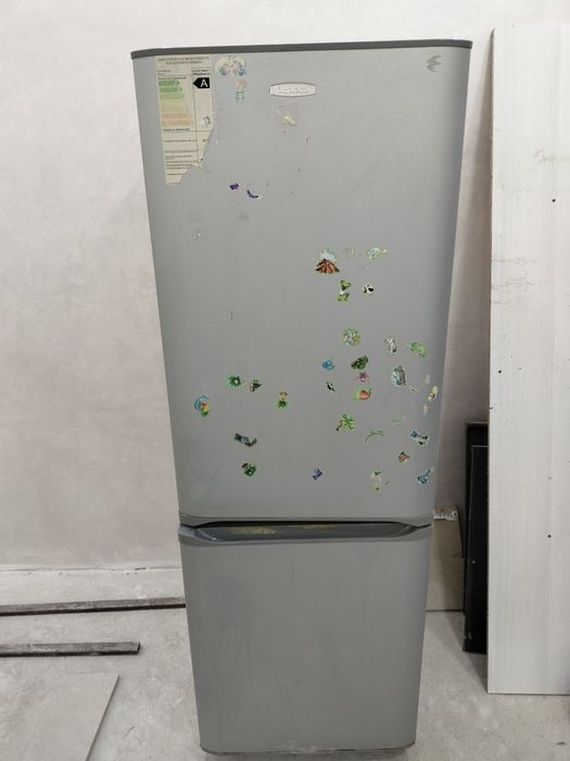 Холодильник Бирюса