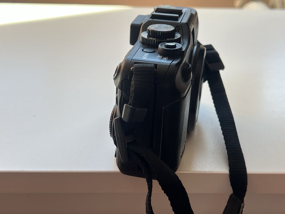 Aparat foto Canon G12