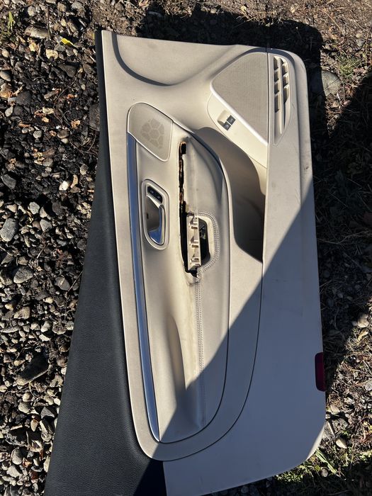 Interior piele crem Eos