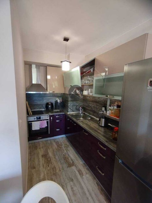 Продава се Тристаен апартамент в Пловдив, Каменица 2 - 109 кв.м за 2606 €/кв.м - Снимка #2